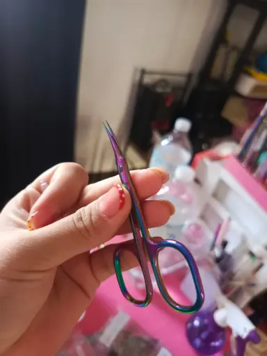 Tijeras para cutícula